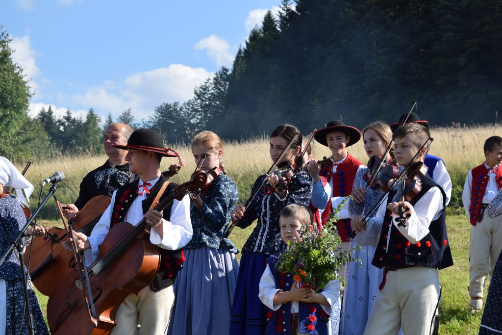 Grojcowianie_folk_performance_group,_Żywiec_Beskids